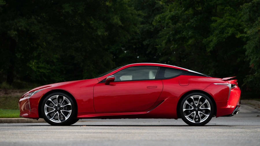 2018 Lexus LC - Image 2 of 31