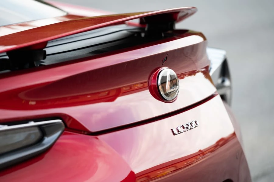2018 Lexus LC - Image 30 of 31