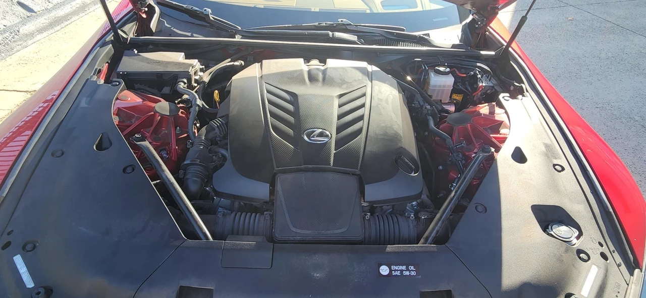 2018 Lexus LC - Image 12 of 21