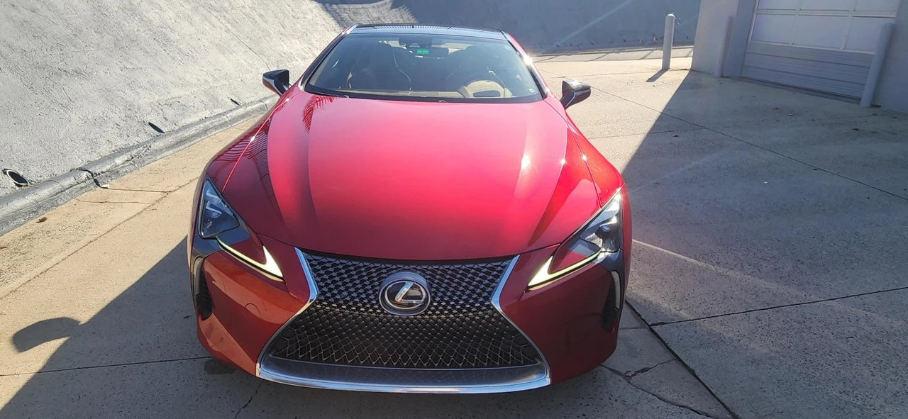 2018 Lexus LC - Image 14 of 21