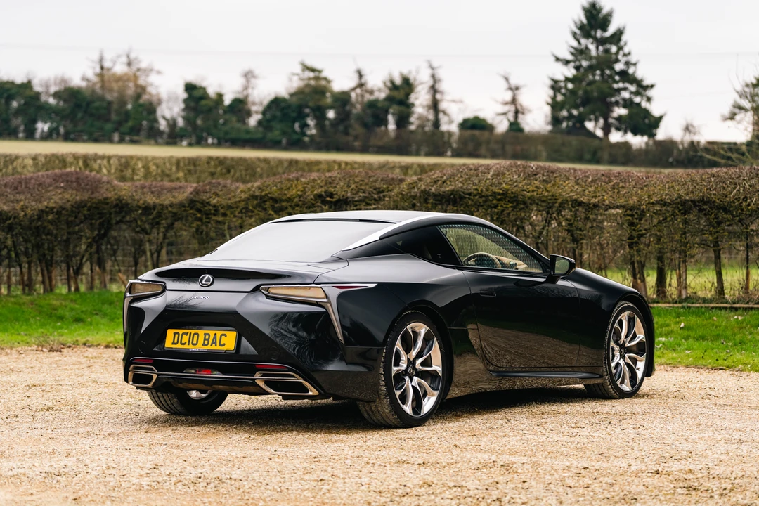2018 Lexus LC - Image 10 of 31