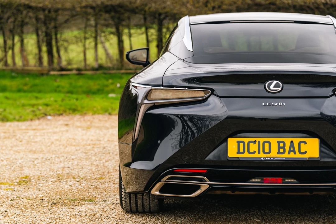 2018 Lexus LC - Image 23 of 31