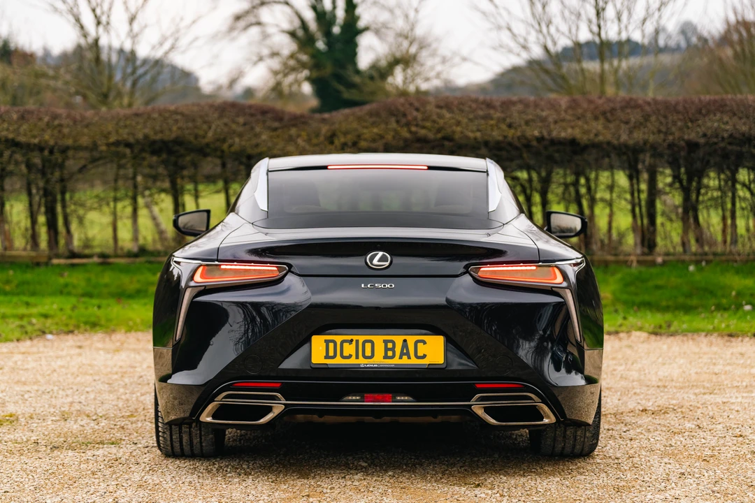 2018 Lexus LC - Image 11 of 31
