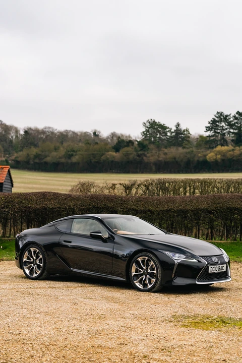 2018 Lexus LC - Image 16 of 31
