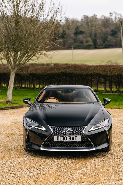 2018 Lexus LC - Image 18 of 31