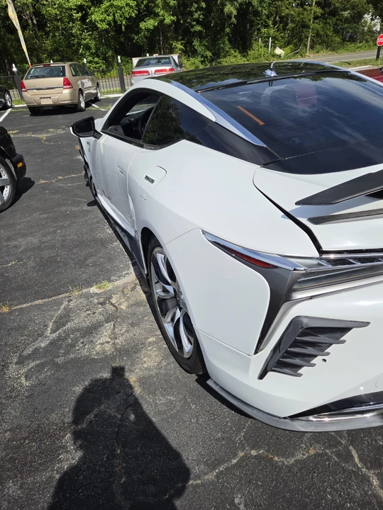 2018 Lexus LC - Image 9 of 13