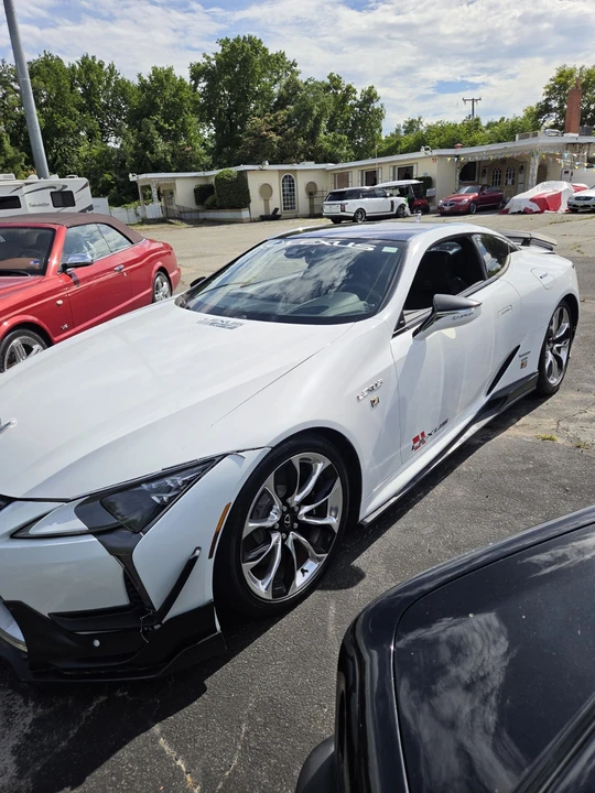 2018 Lexus LC - Image 7 of 13