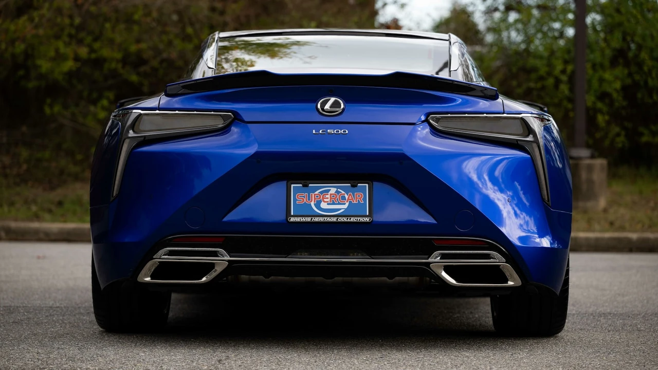 2018 Lexus LC - Image 20 of 31