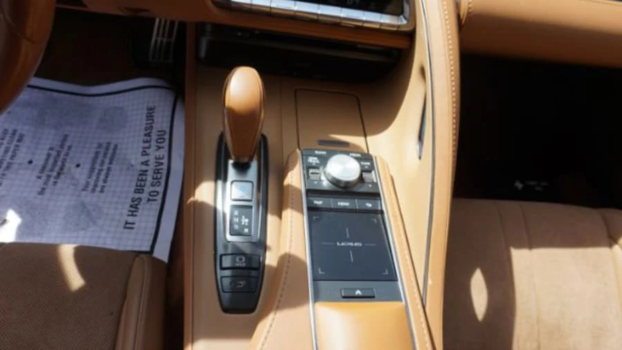 2018 Lexus LC - Image 10 of 24