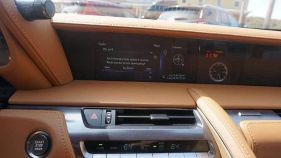 2018 Lexus LC - Image 11 of 24