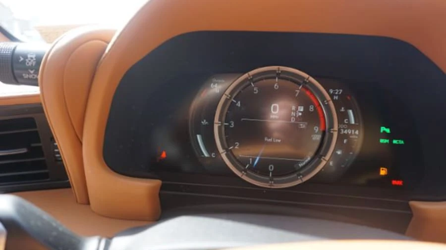 2018 Lexus LC - Image 12 of 24