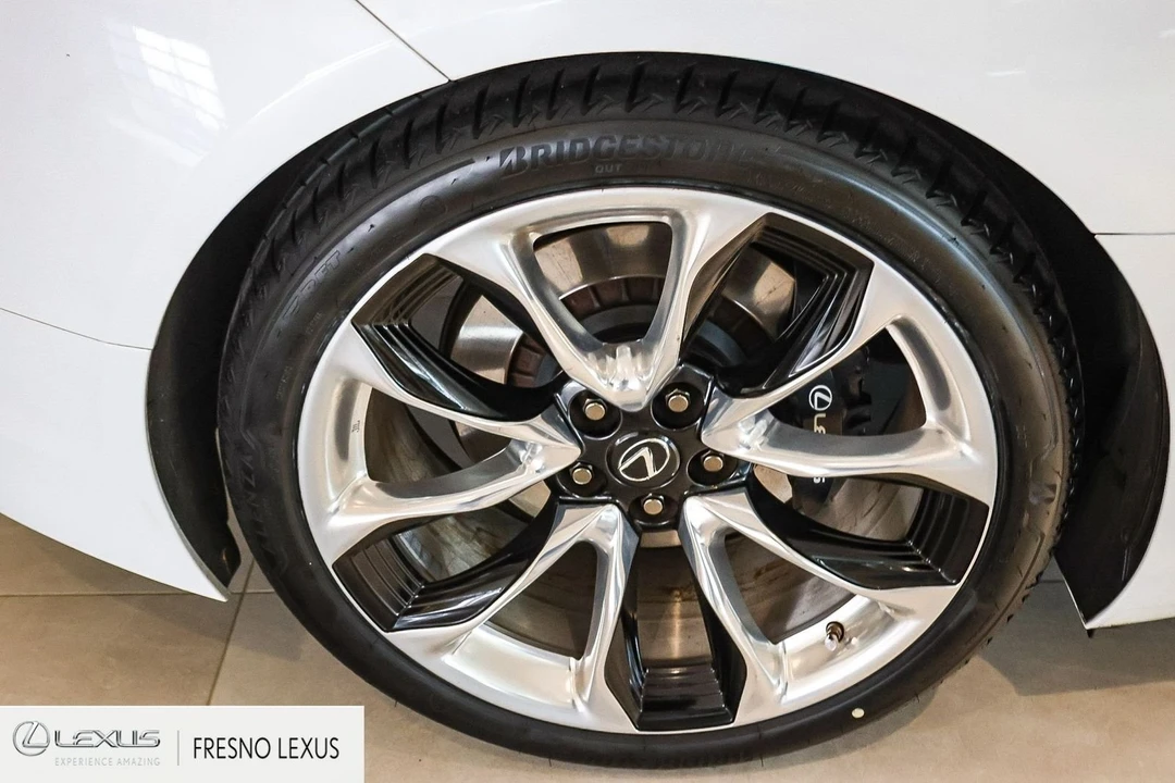 2018 Lexus LC - Image 7 of 12