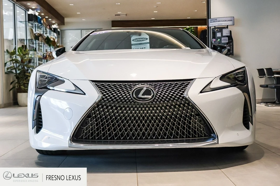 2018 Lexus LC - Image 5 of 12