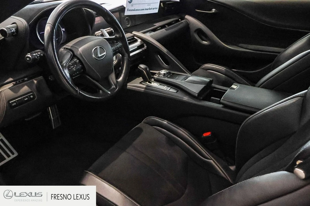 2018 Lexus LC - Image 11 of 12