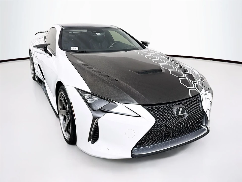 2018 Lexus LC - Image 16 of 20