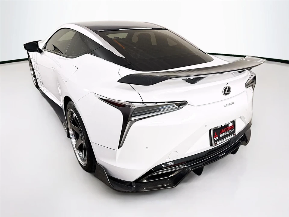 2018 Lexus LC - Image 13 of 20