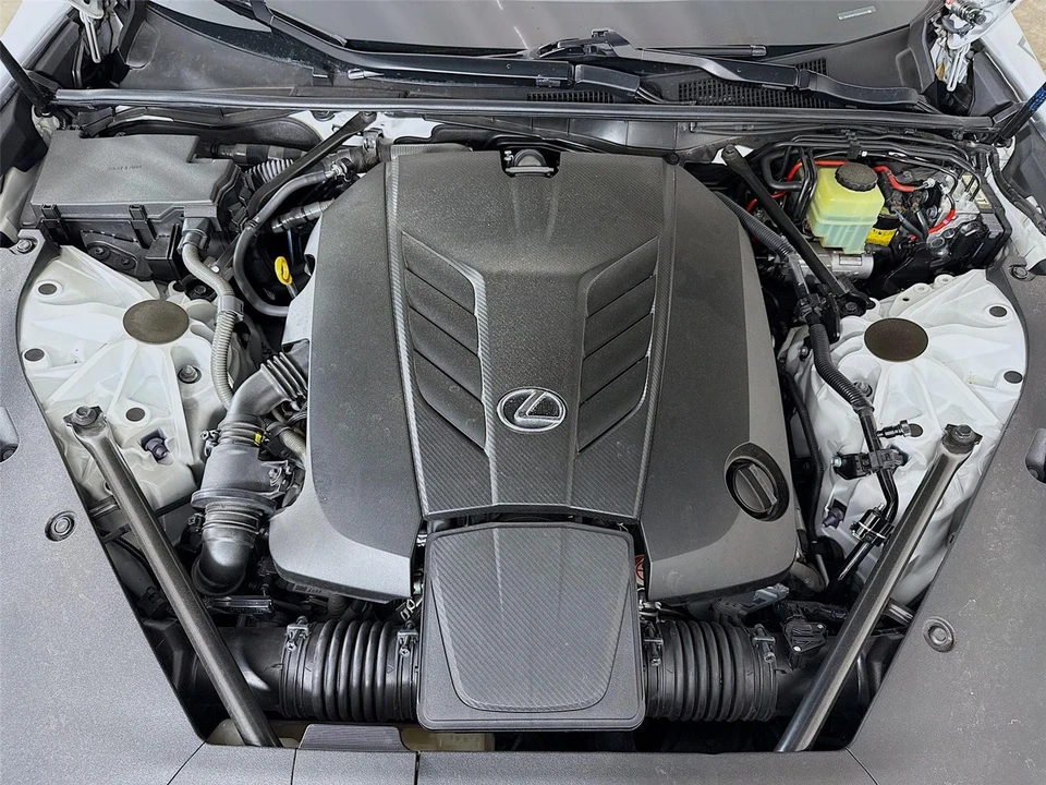 2018 Lexus LC - Image 11 of 20