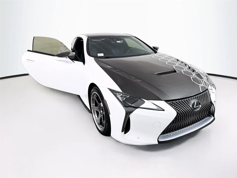 2018 Lexus LC - Image 19 of 20