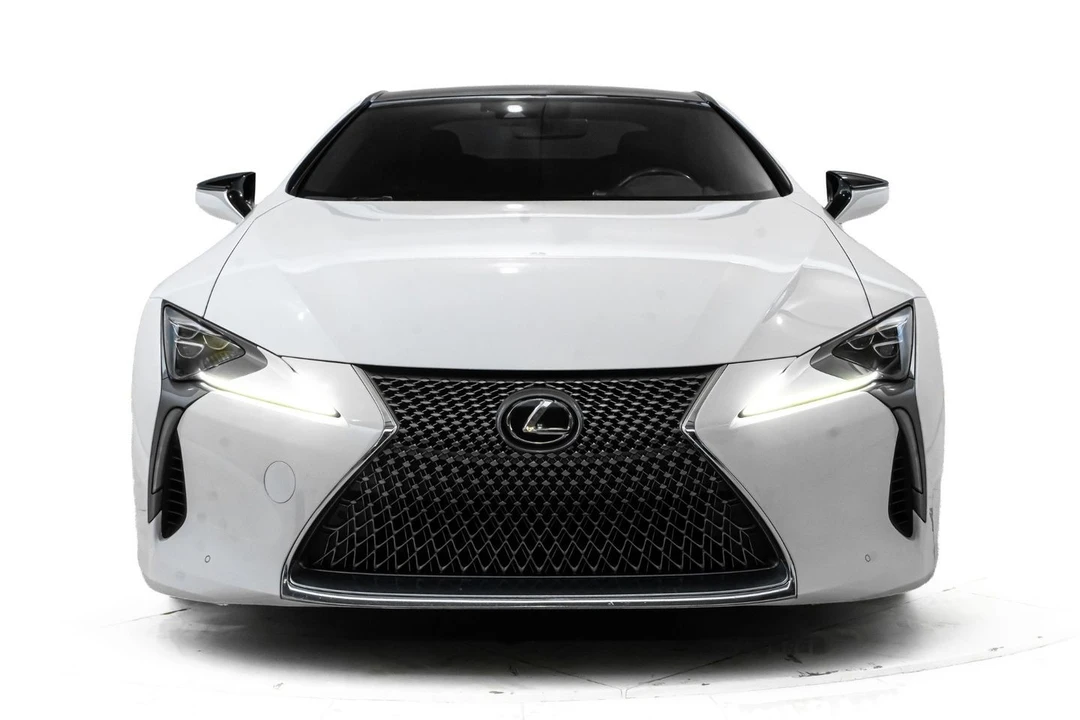 2018 Lexus LC - Image 9 of 31