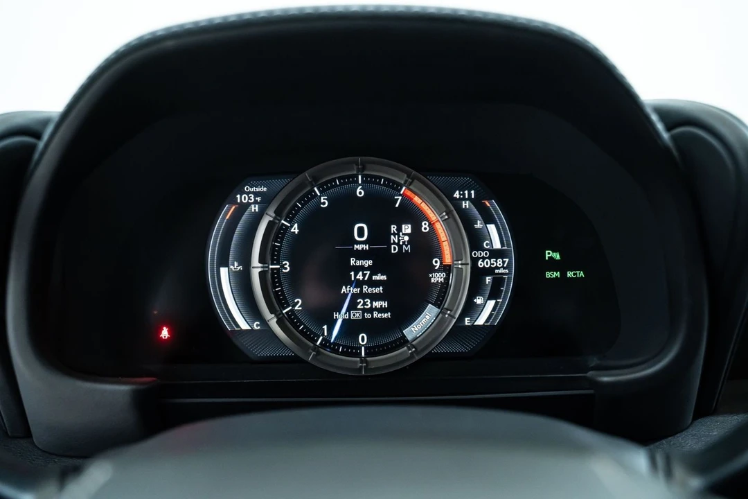 2018 Lexus LC - Image 30 of 31