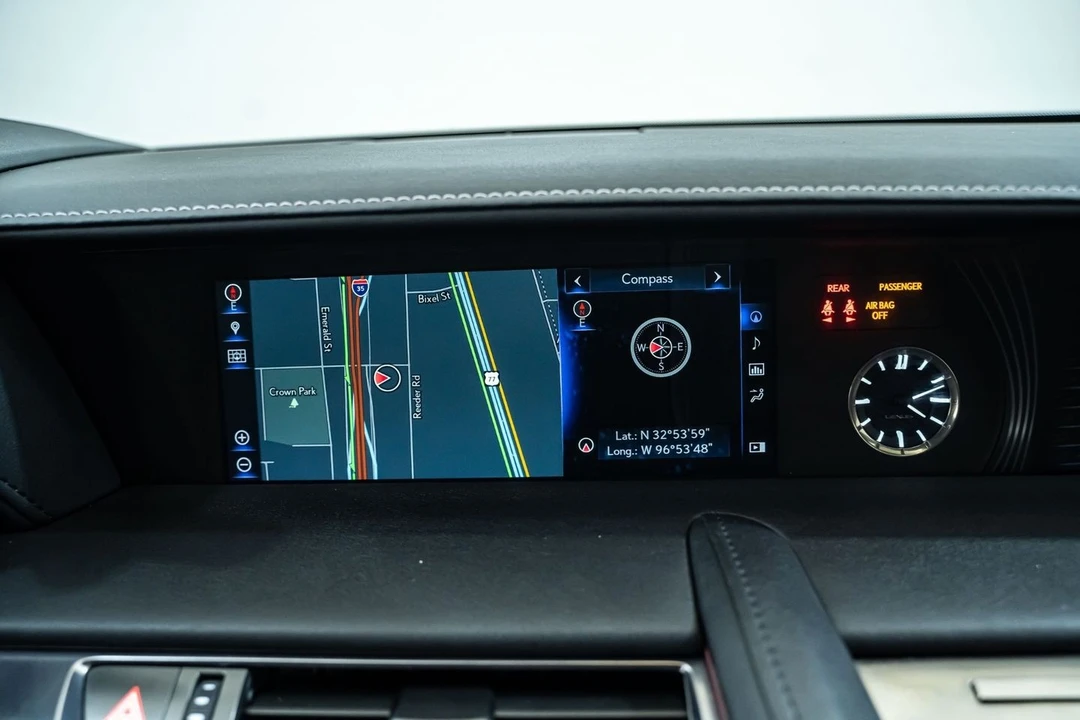2018 Lexus LC - Image 29 of 31