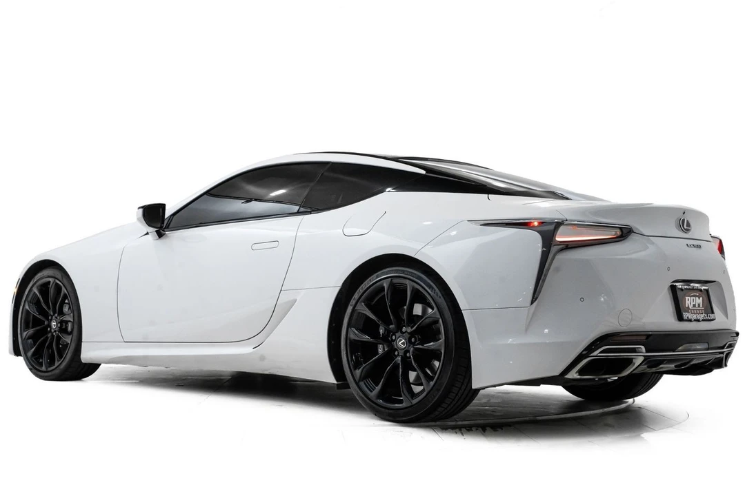 2018 Lexus LC - Image 12 of 31