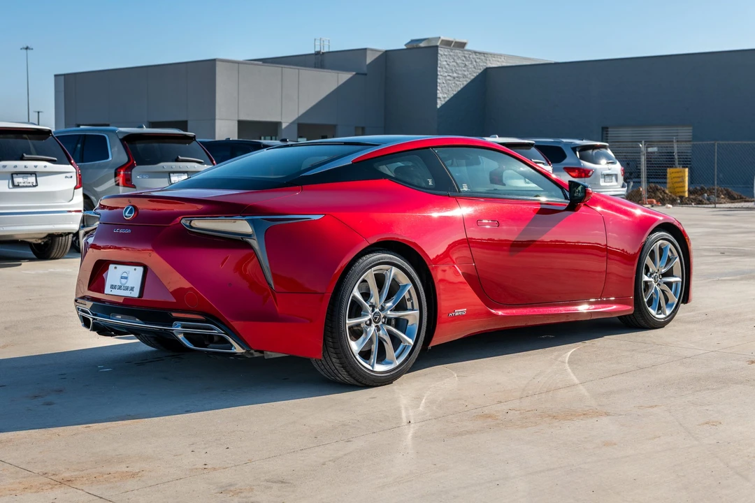2018 Lexus LC - Image 9 of 31