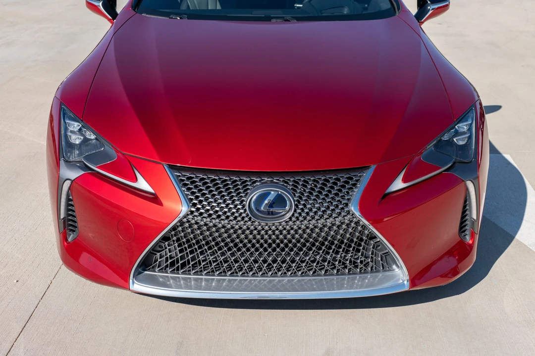 2018 Lexus LC - Image 22 of 31