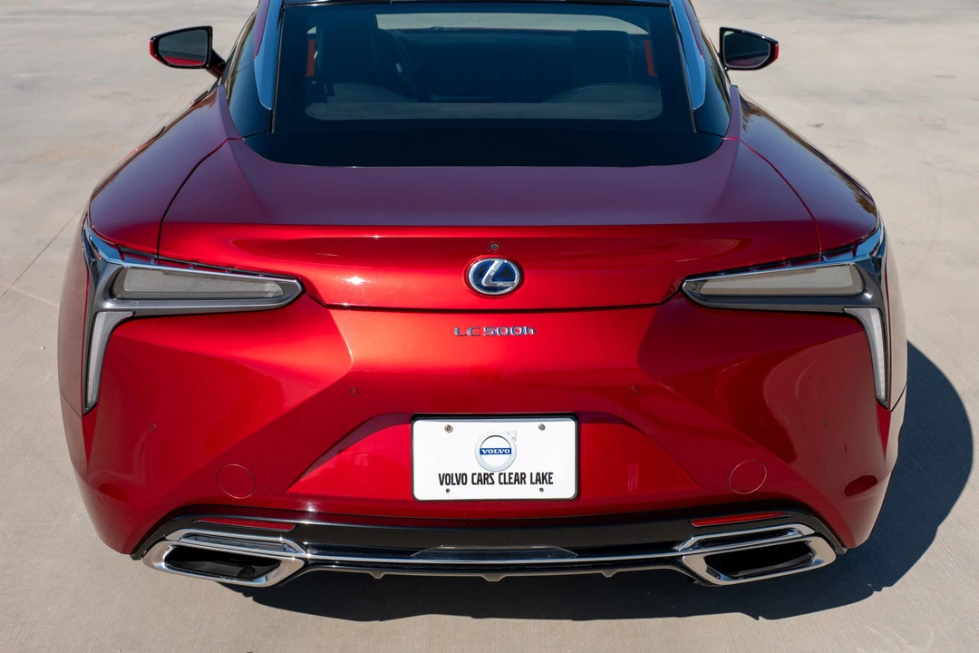 2018 Lexus LC - Image 23 of 31