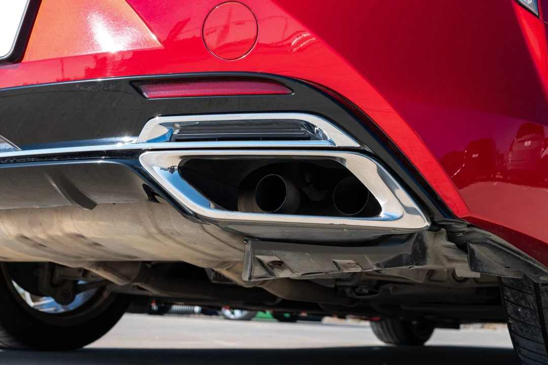 2018 Lexus LC - Image 19 of 31