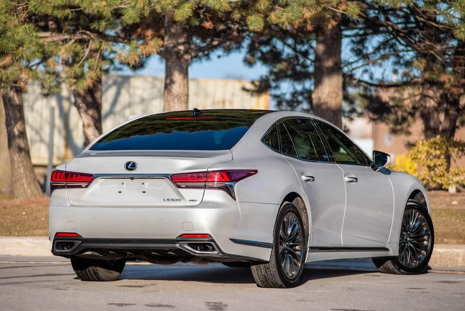 2018 Lexus LS 5th Gen - Image 4 of 20