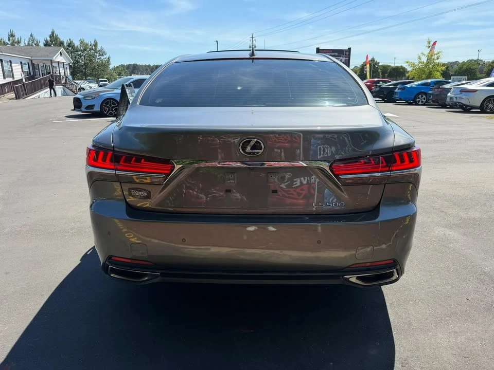 2018 Lexus LS 5th Gen - Image 11 of 20