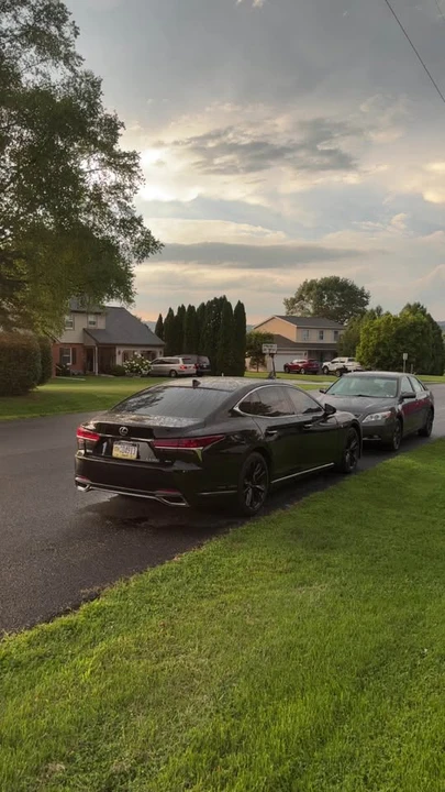 2018 Lexus LS 5th Gen - Image 9 of 20