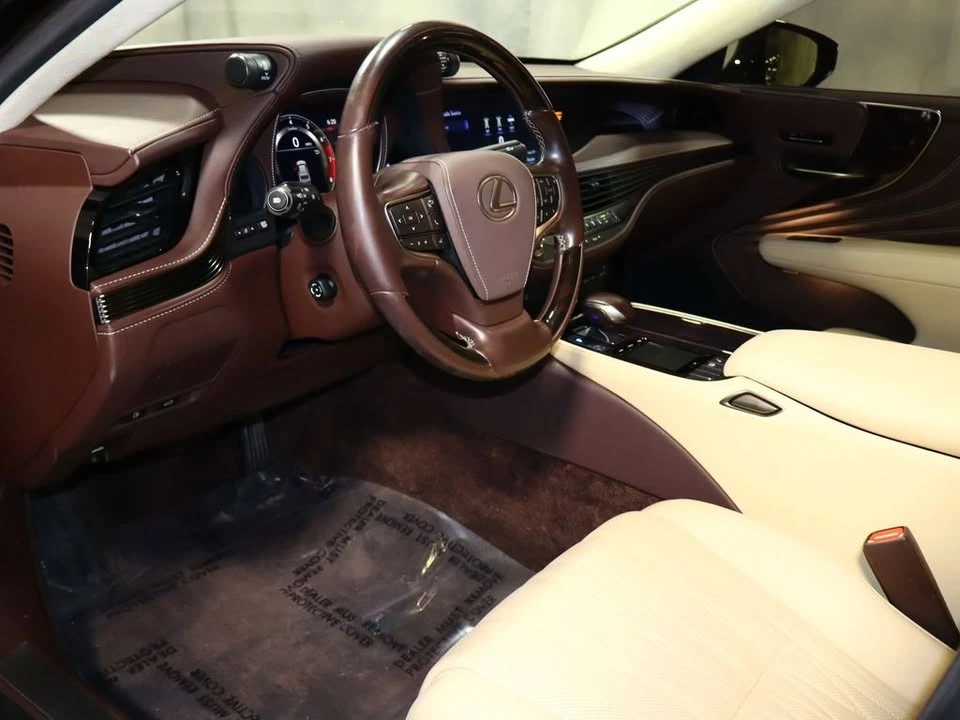 2018 Lexus LS 5th Gen - Image 17 of 20