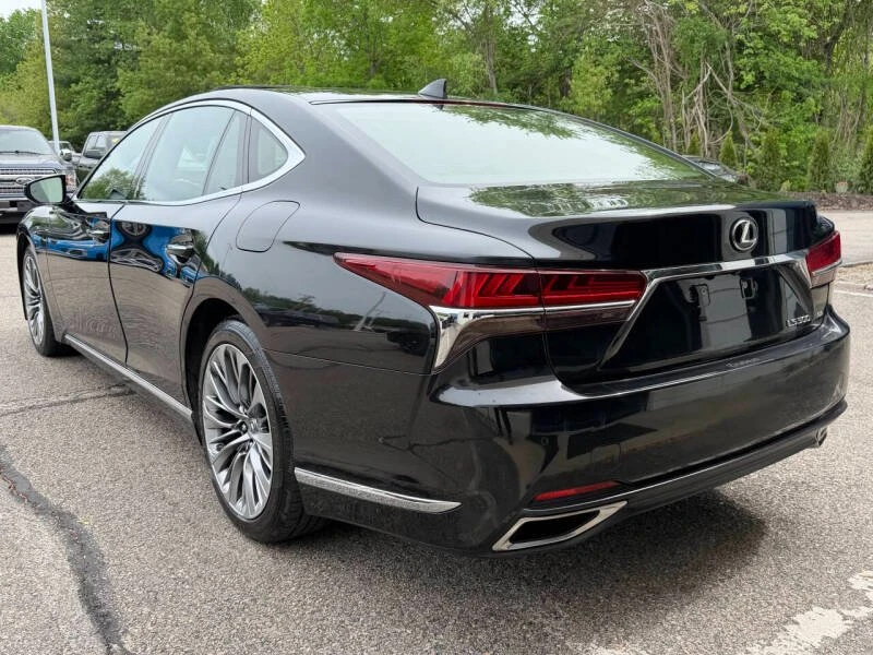 2018 Lexus LS 5th Gen - Image 12 of 20