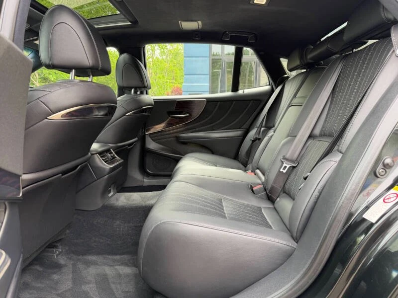 2018 Lexus LS 5th Gen - Image 17 of 20
