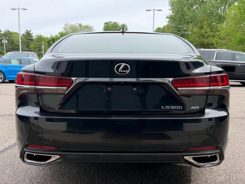 2018 Lexus LS 5th Gen - Image 11 of 20