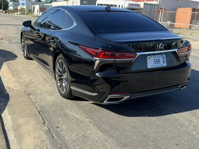 2018 Lexus LS - Image 3 of 11