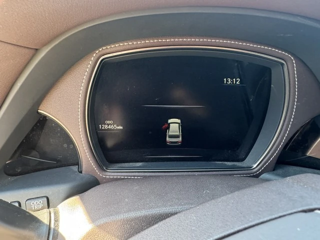 2018 Lexus LS 5th Gen - Image 7 of 11