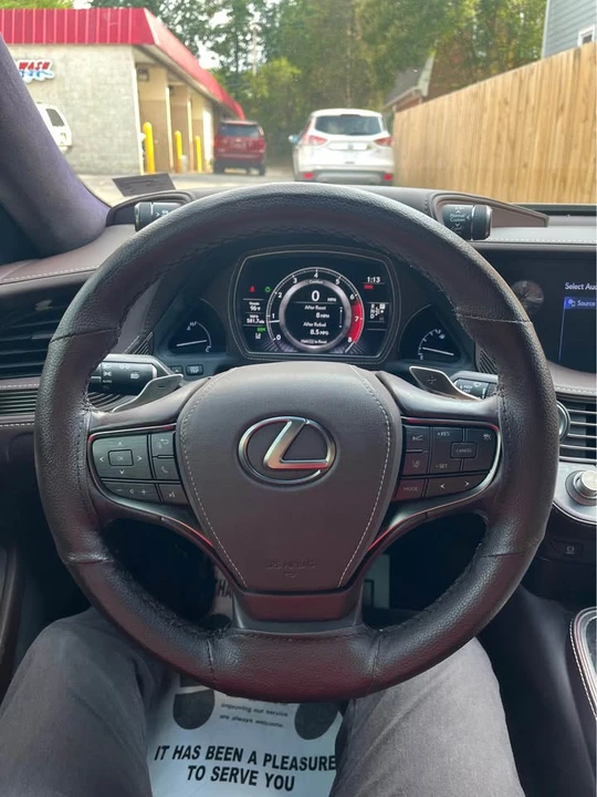 2018 Lexus LS 5th Gen - Image 4 of 7