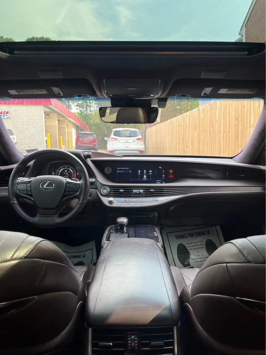 2018 Lexus LS 5th Gen - Image 5 of 7
