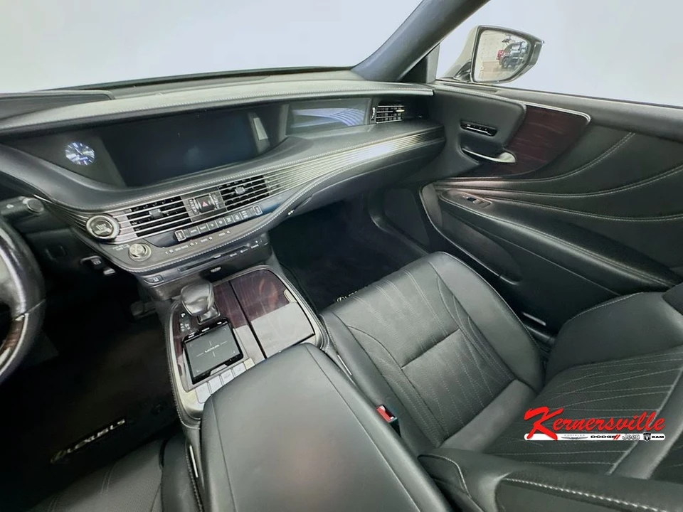 2018 Lexus LS 5th Gen - Image 11 of 24