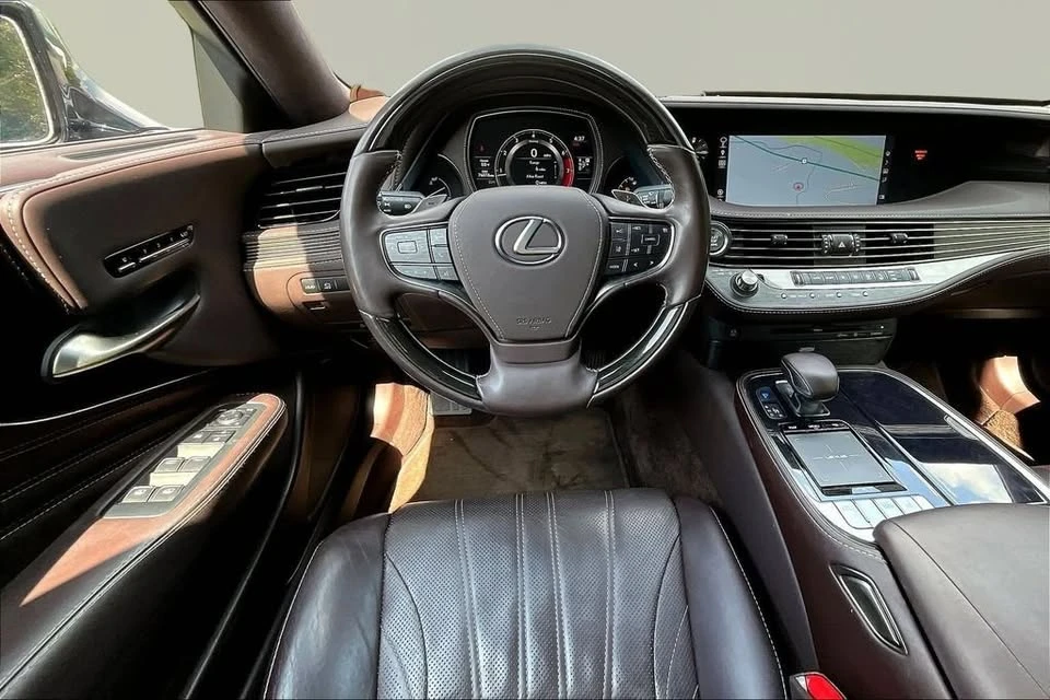 2018 Lexus LS 5th Gen - Image 5 of 20