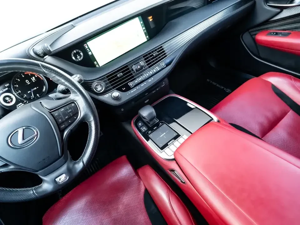 2018 Lexus LS 5th Gen - Image 11 of 16