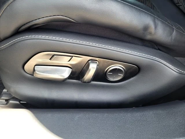 2018 Lexus LS 5th Gen - Image 11 of 20
