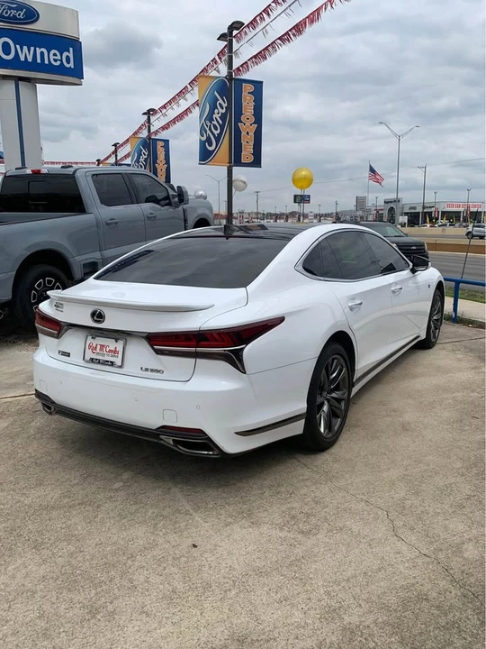 2018 Lexus LS 5th Gen - Image 4 of 7