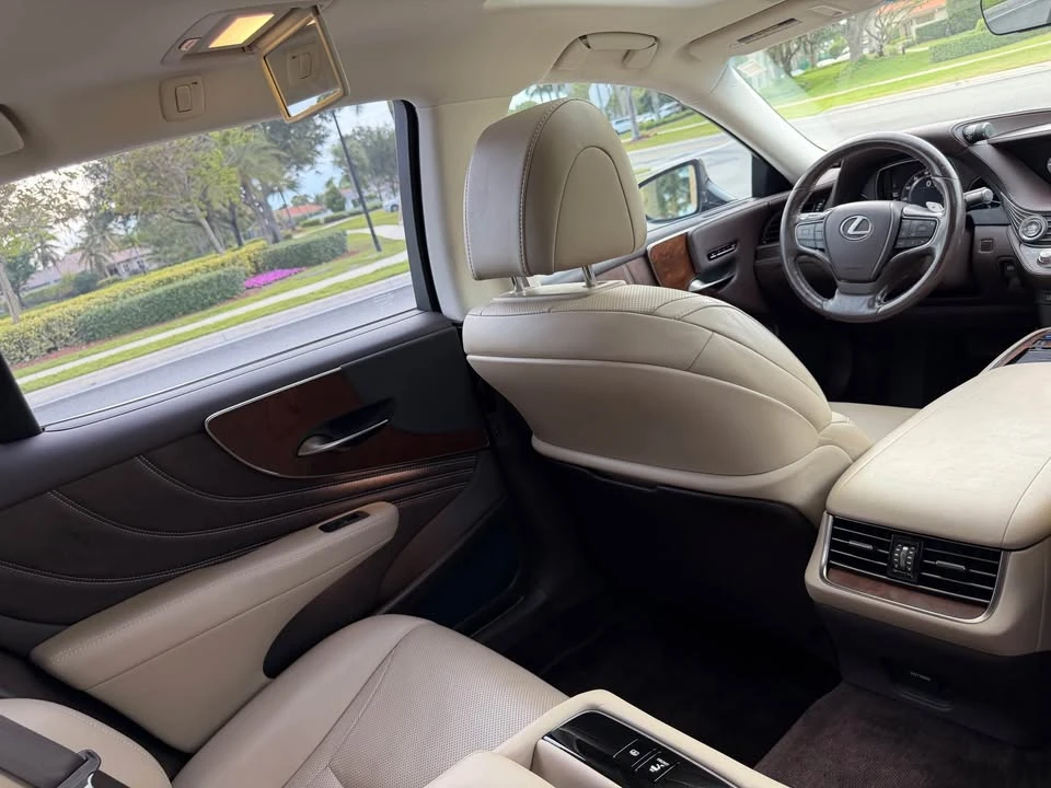 2018 Lexus LS 5th Gen - Image 8 of 20