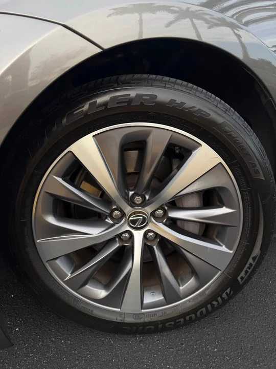2018 Lexus LS 5th Gen - Image 10 of 20