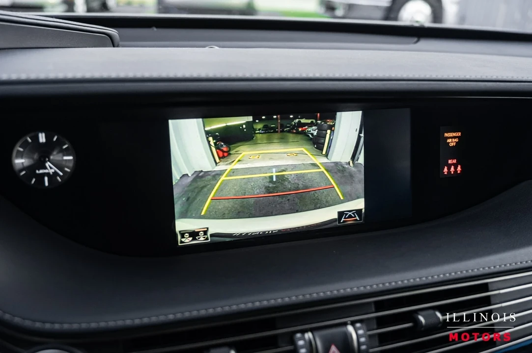 2018 Lexus LS 5th Gen - Image 20 of 21