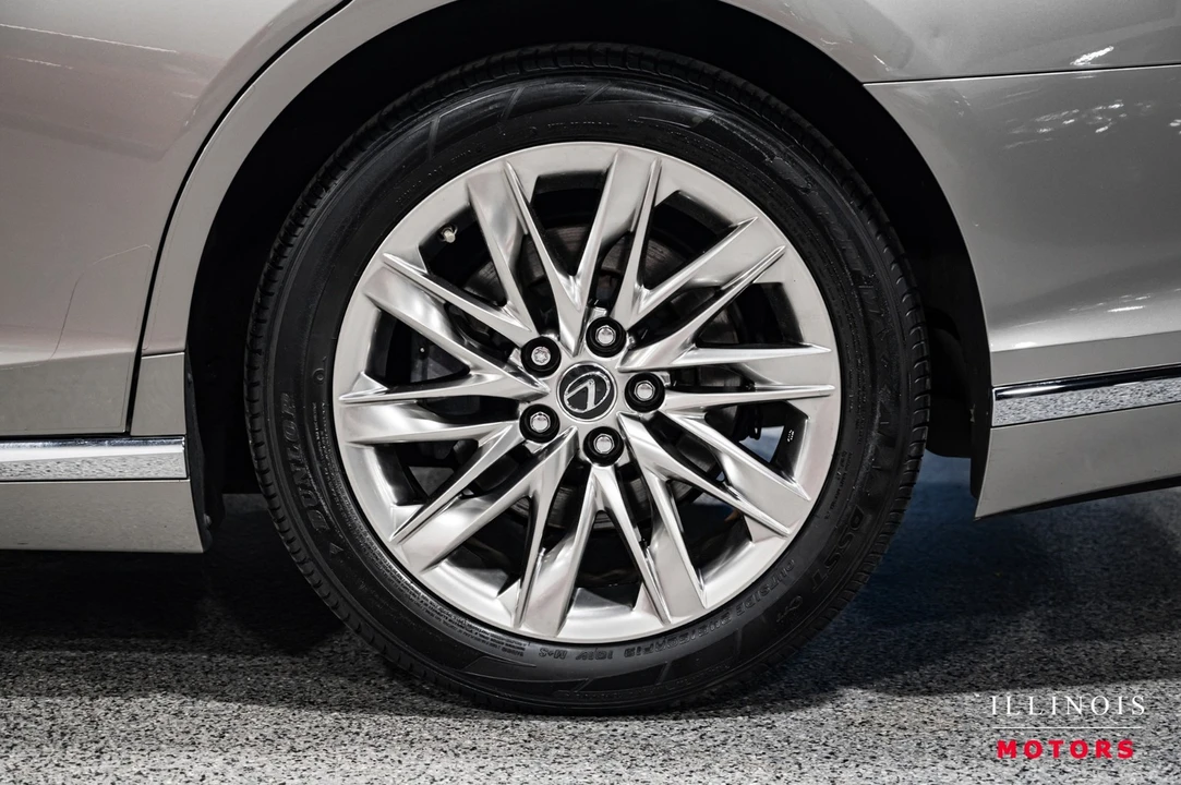 2018 Lexus LS 5th Gen - Image 10 of 21